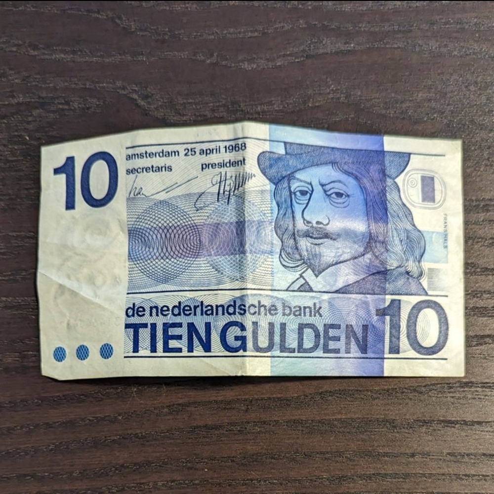 Vintage 10 gulden blue bank note from the Netherlands, Franz Hals, 1968